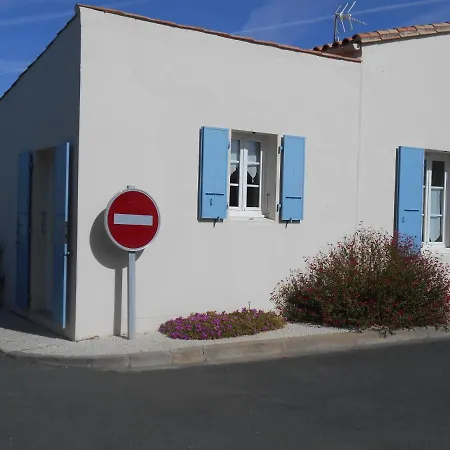 Ile De Re, Pied A Terre Avec Velos, Wifi, Cuisine, Linge, Parking Gratuit