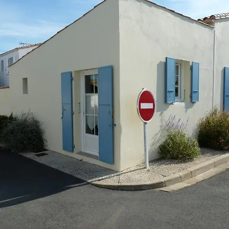 Ile De Re, Pied A Terre Avec Velos, Wifi, Cuisine, Linge, Parking Gratuit
